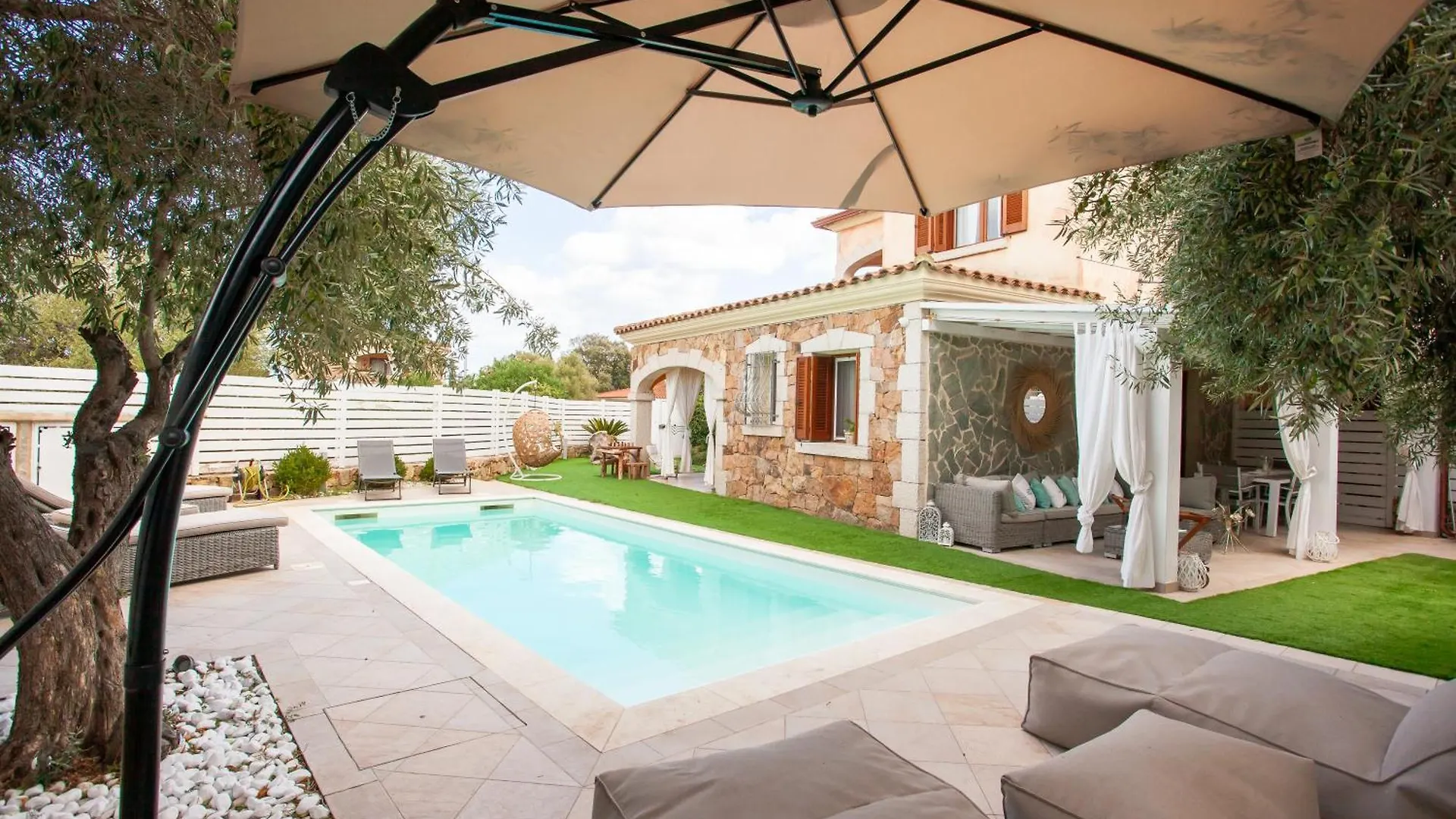 Villa Coclea Con Piscina San Teodoro